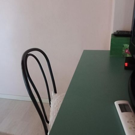 Vite Dipinte 1 Bilocale In Langa Daire Novello Dış mekan fotoğraf