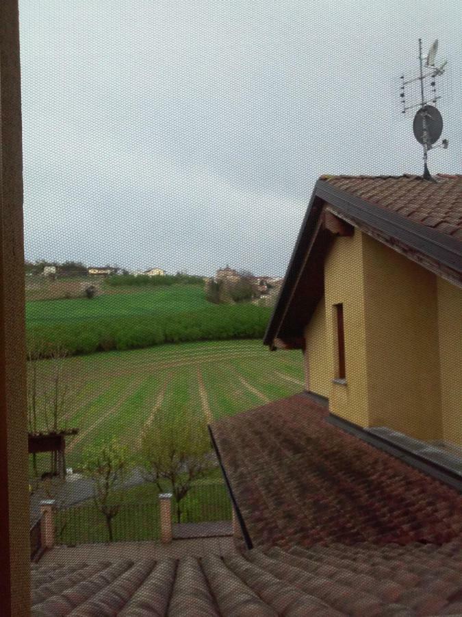 Vite Dipinte 1 Bilocale In Langa Daire Novello Dış mekan fotoğraf
